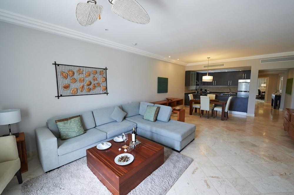 Ancora Cap Cana & Marina Suites Resort Пунта-Кана Экстерьер фото